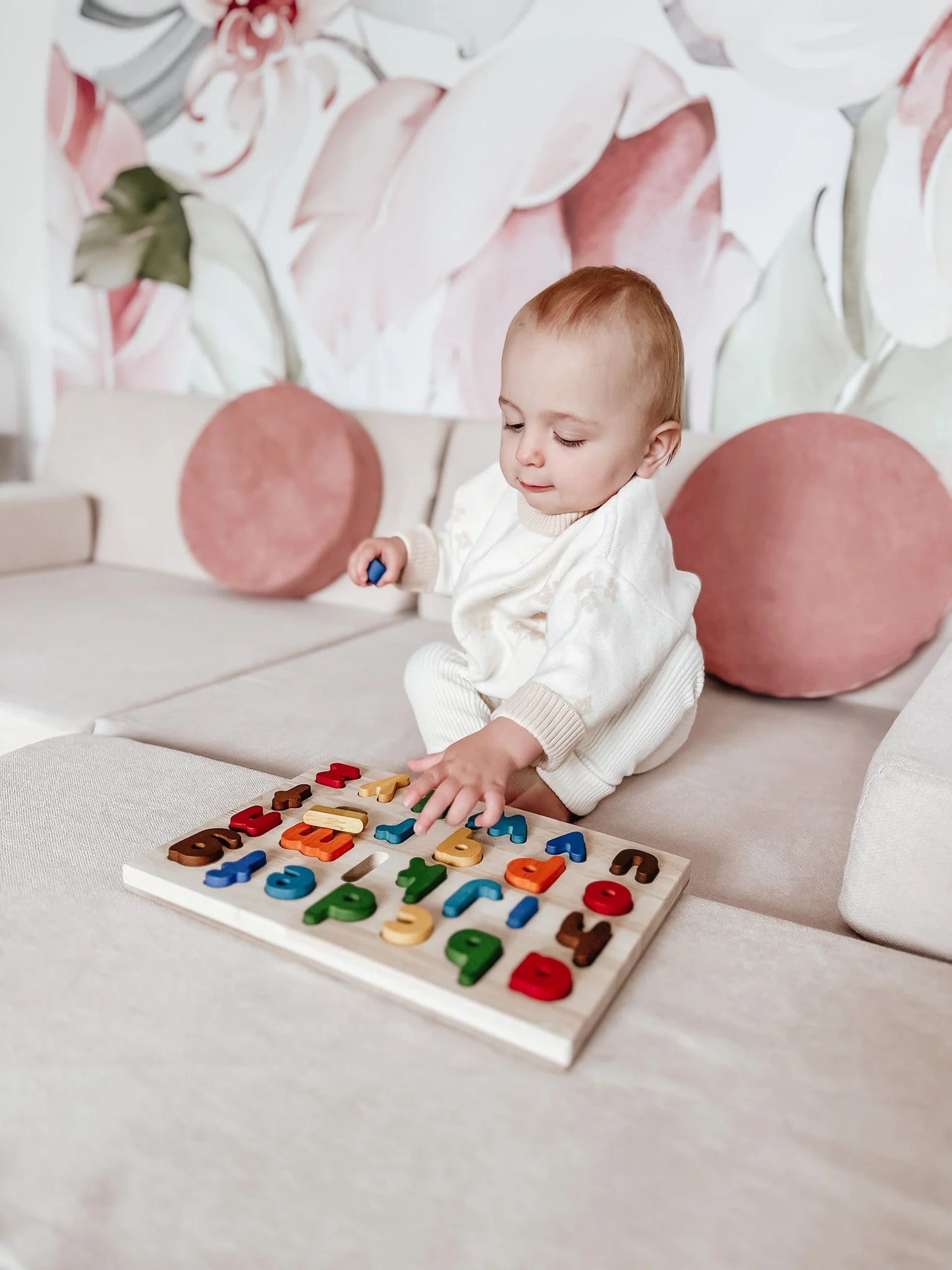 QToys Australia (USA) Lower case Letter Puzzle